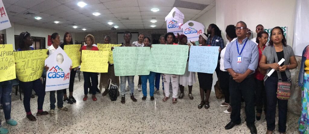 Organizaciones denuncian desamparo de la política pública