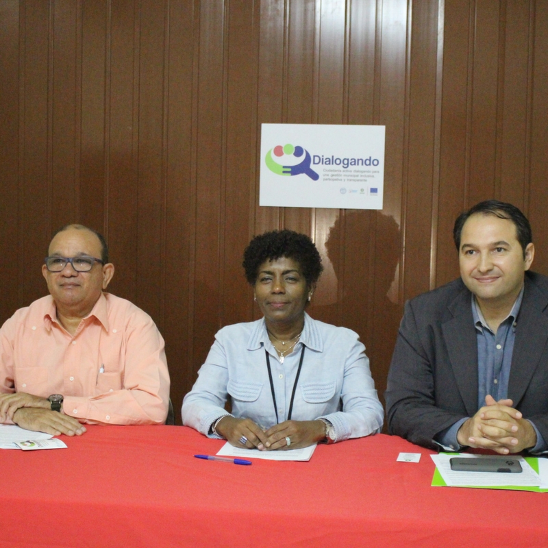 Proyecto Dialogando: municipalidad transparente y participativa