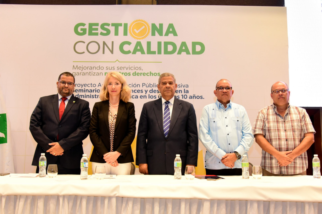 Ministro de Administración Pública promueve pacto contra la cultura clientelar